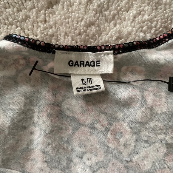 Garage Floral Crop Top - Picture 3 of 3
